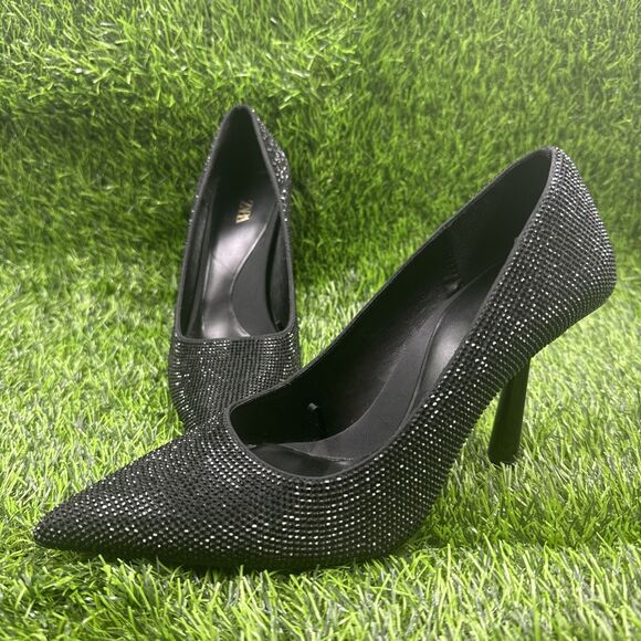 ZARA Women’s Black Studded Closed Pointed Toe High Heels Pumps Shoes Size 37/US7 - Picture 1 of 16